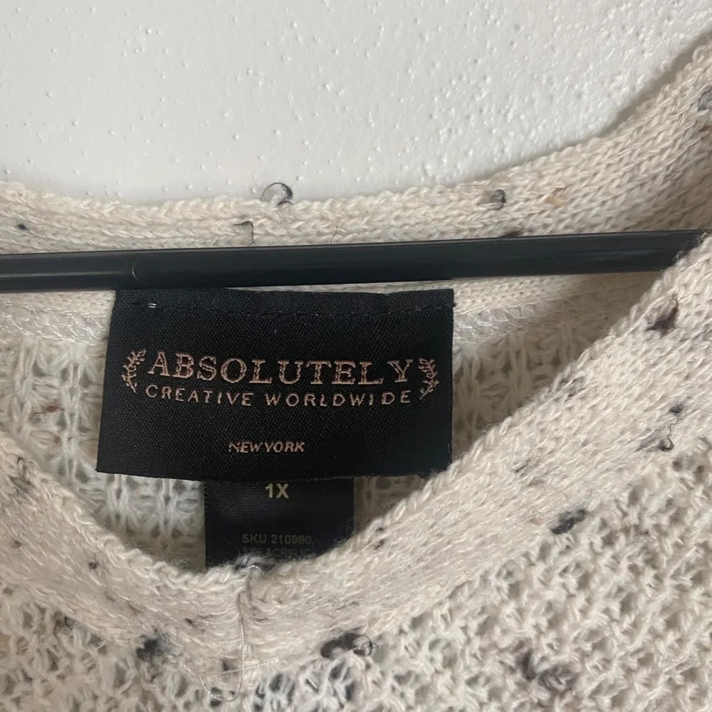 Sweater [A25] - Picture 4 of 7